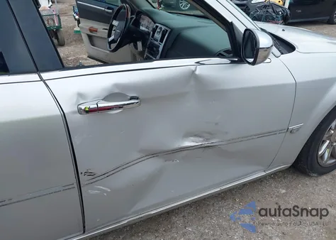 2006 Chrysler 300C from USA, damaged, VIN 2C3KA63HX6H165234